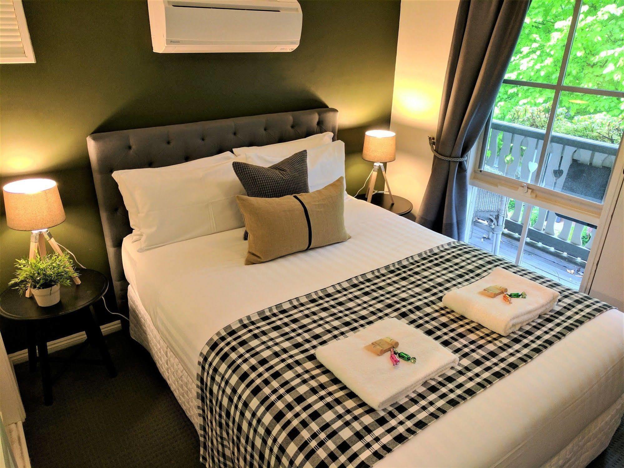 Annie Roes Luxury B&B Bend of Islands Eksteriør billede